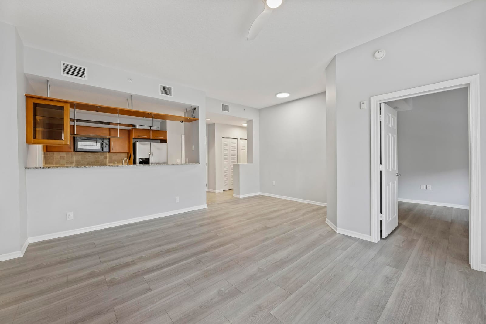 511 Lucerne Avenue 517, Lake Worth Beach, FL 33460 photo 24