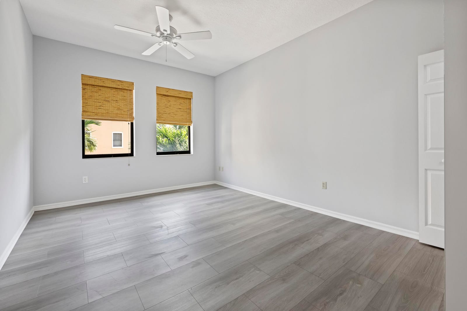 511 Lucerne Avenue 517, Lake Worth Beach, FL 33460 photo 29