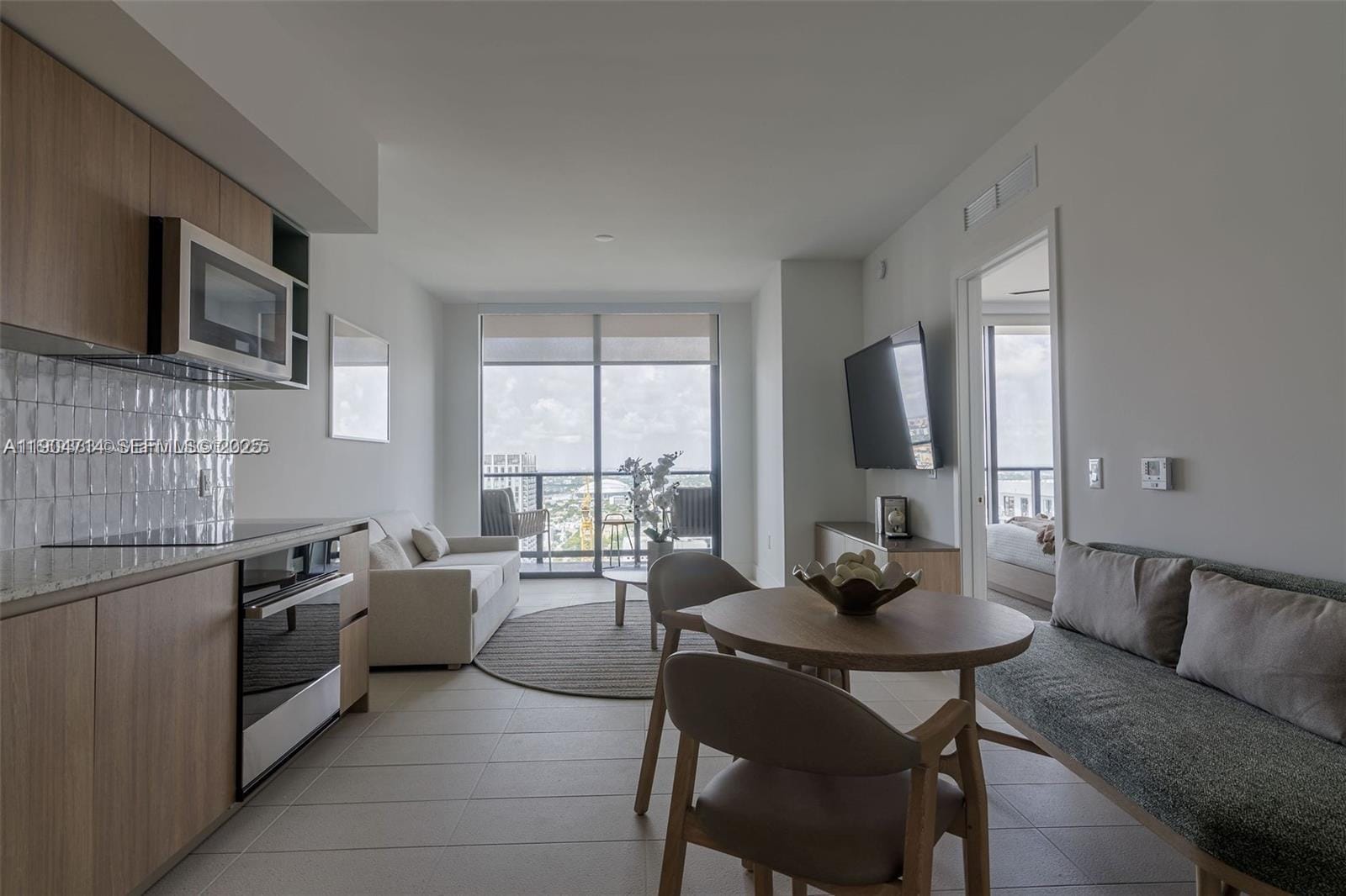 159 NE 6th Street 2404, Miami, FL 33132 photo 12