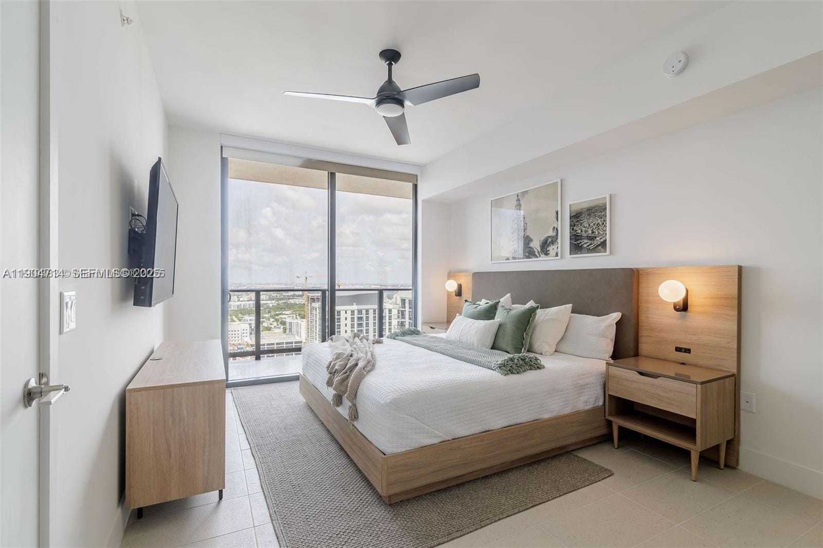 159 NE 6th Street 2404, Miami, FL 33132 photo 16