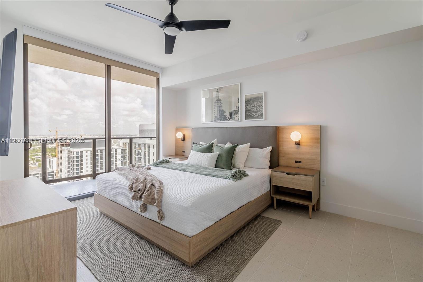 159 NE 6th Street 2404, Miami, FL 33132 photo 17