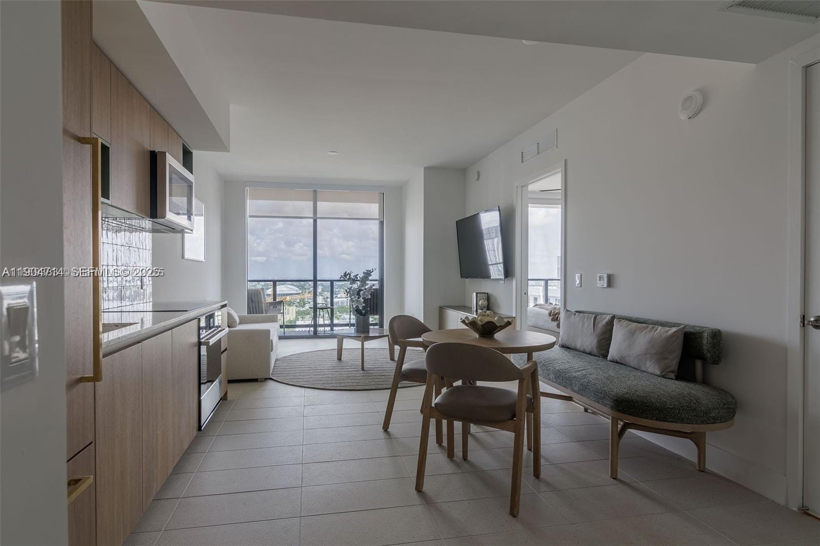 159 NE 6th Street 2404, Miami, FL 33132 photo 7