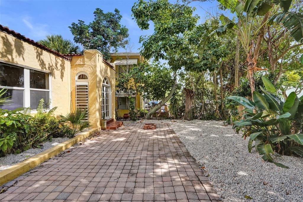 1818 Florida Avenue — photo 5