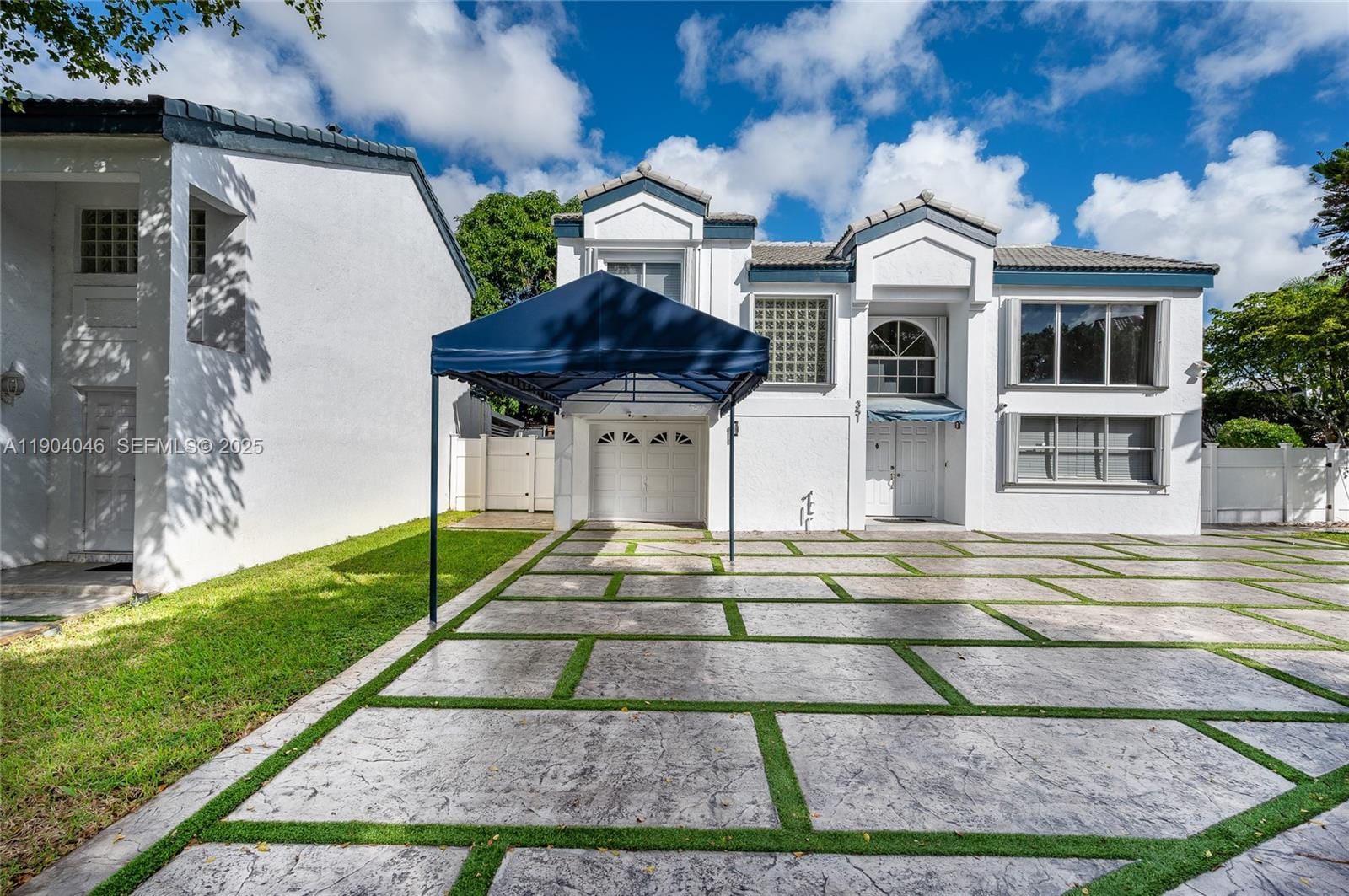 351 NE 211th Street, Miami, FL 33179 photo 2