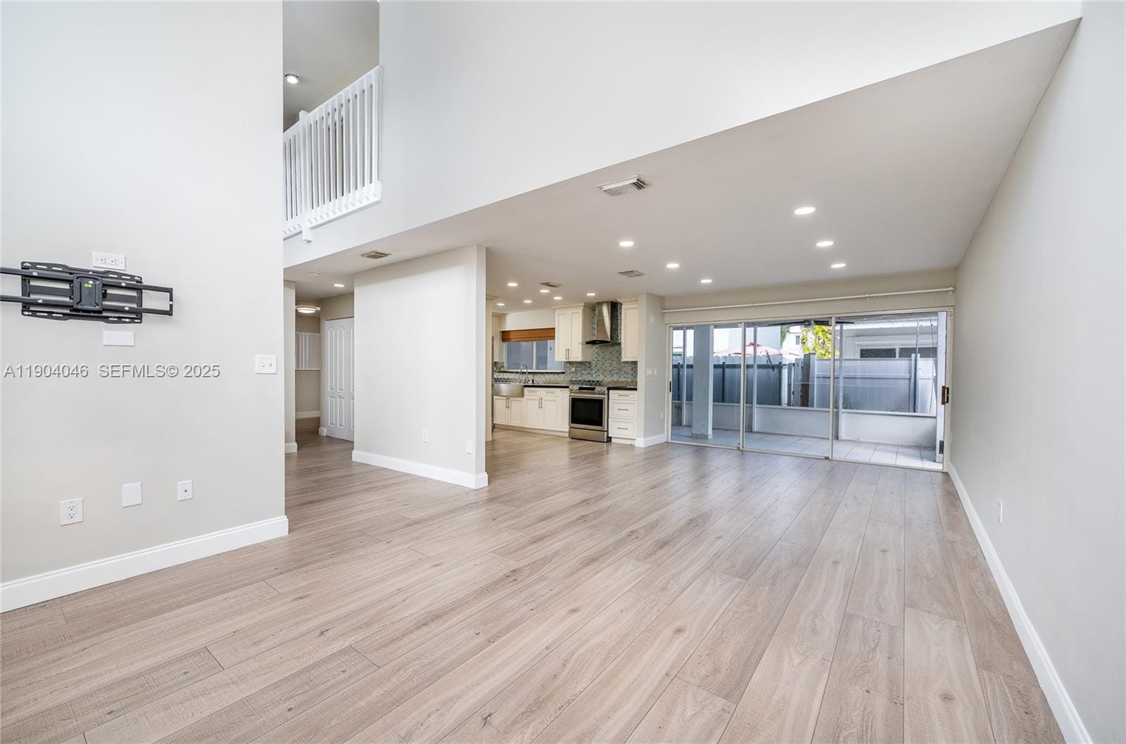 351 NE 211th Street, Miami, FL 33179 photo 22