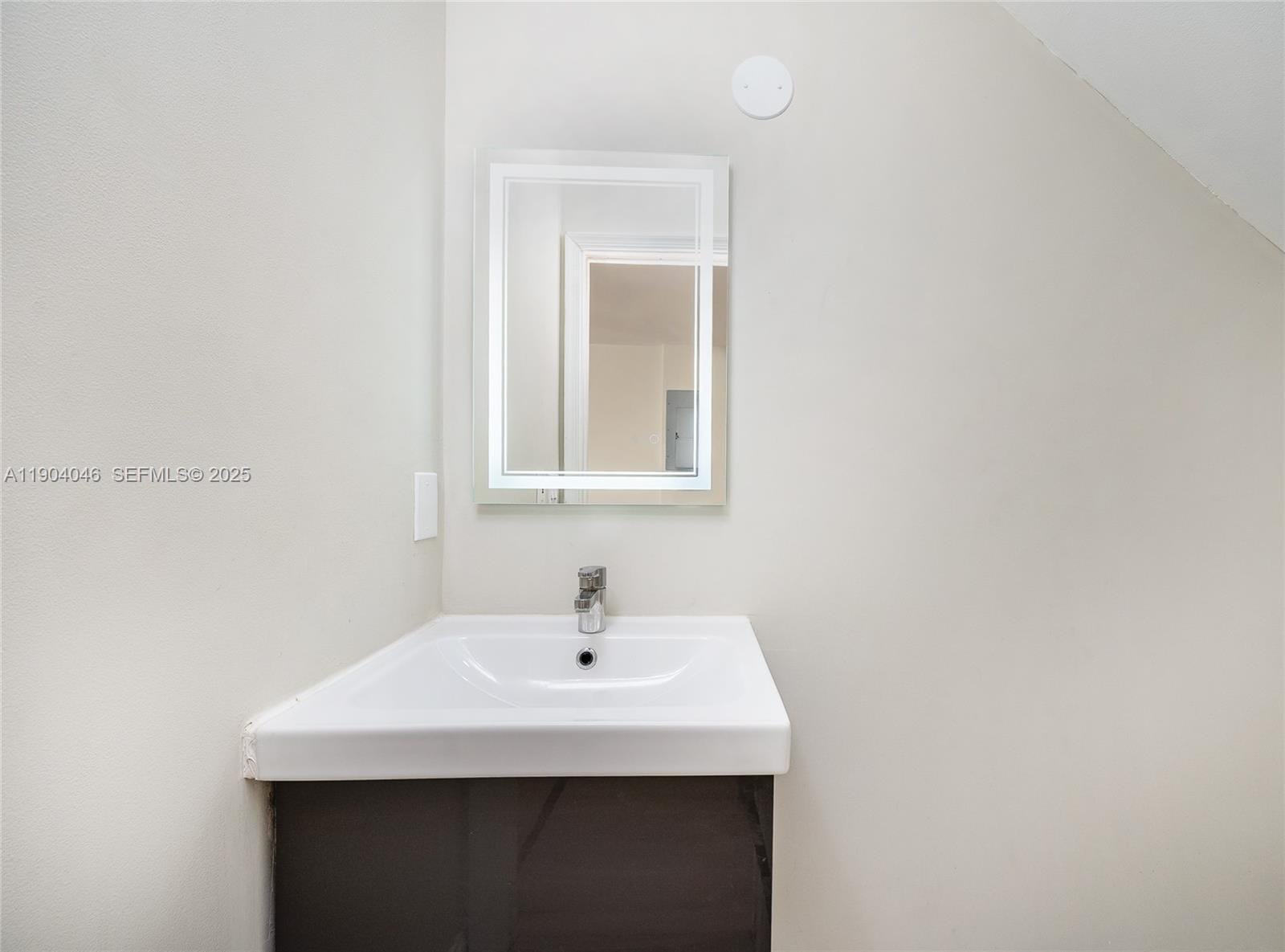 351 NE 211th Street, Miami, FL 33179 photo 29