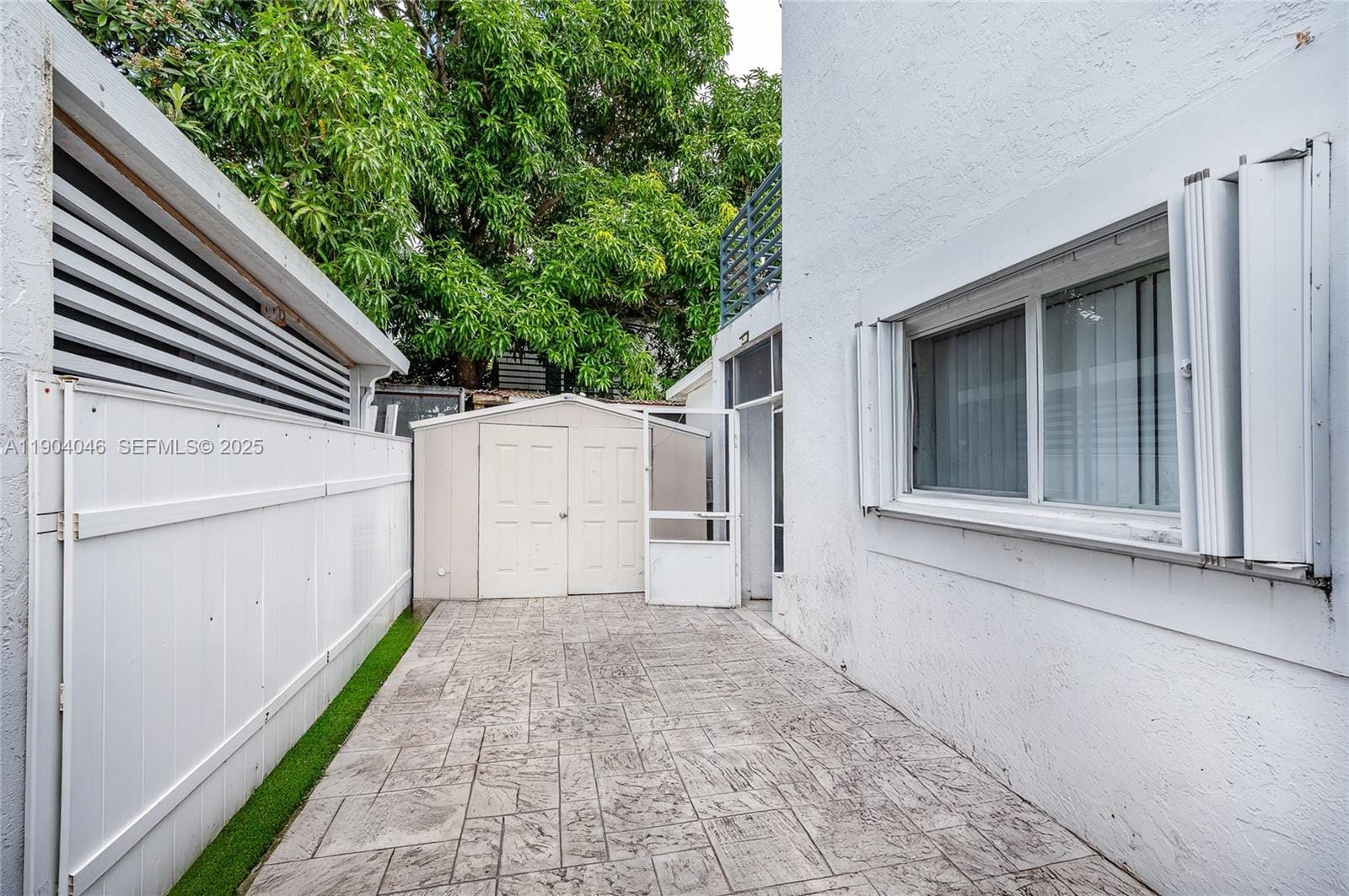 351 NE 211th Street, Miami, FL 33179 photo 8