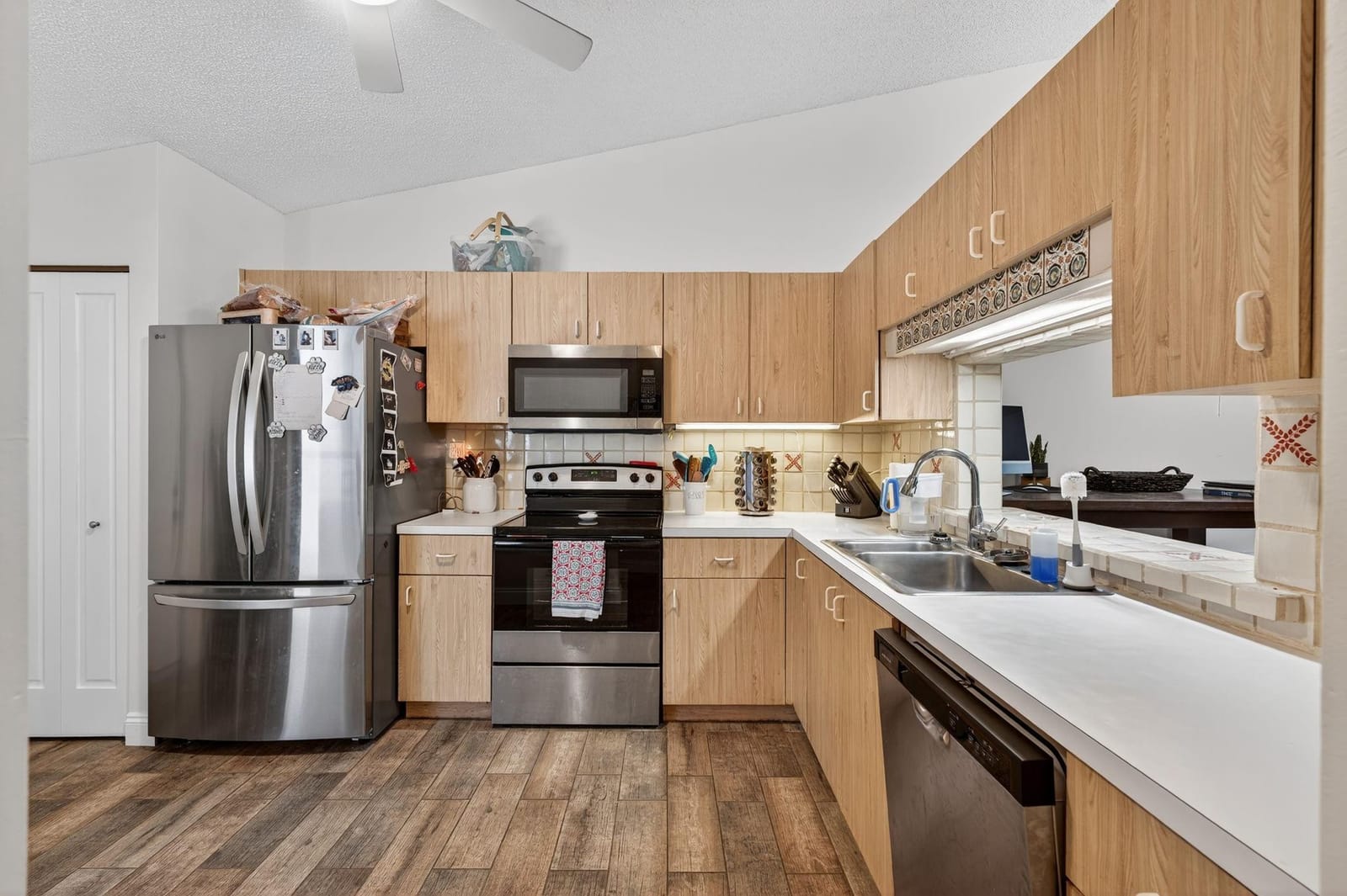 6149 NW 91st Avenue 6149, Tamarac, FL 33321 photo 15