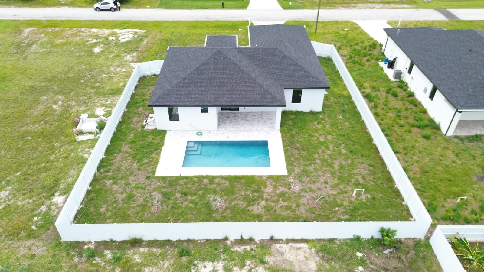 2458 NW 9th Ter Terrace — photo 4