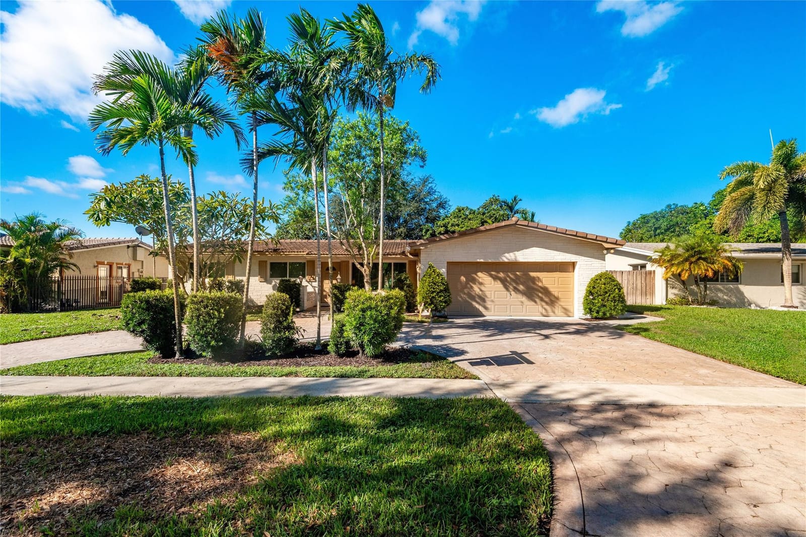 1940 NW 107 Avenue, Pembroke Pines, FL 33026 photo 1