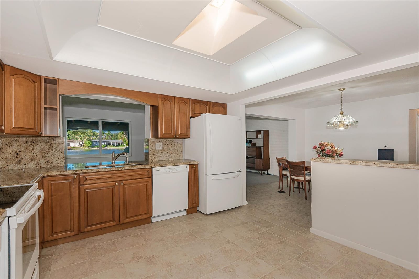 1940 NW 107 Avenue, Pembroke Pines, FL 33026 photo 12