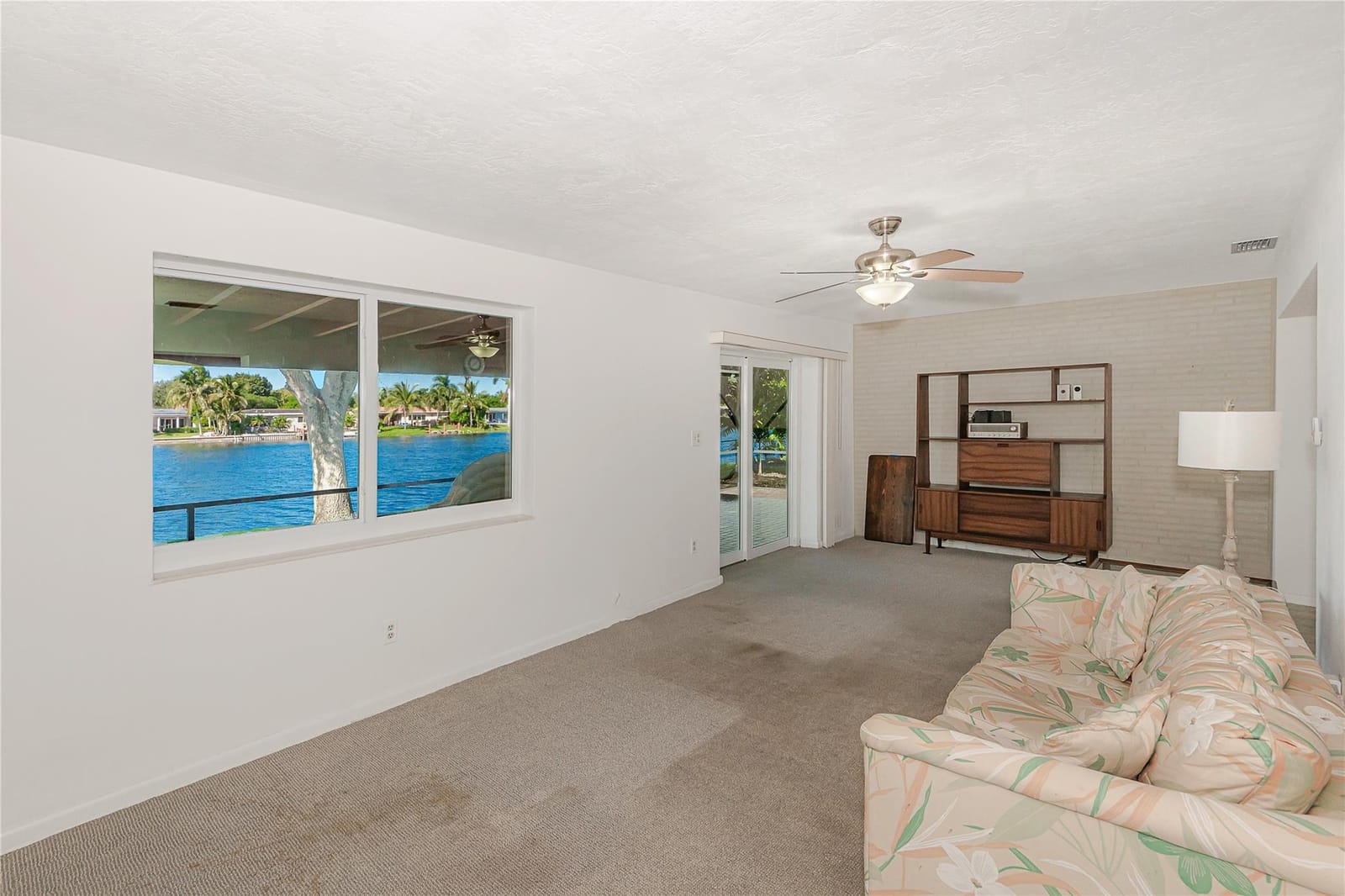 1940 NW 107 Avenue, Pembroke Pines, FL 33026 photo 14