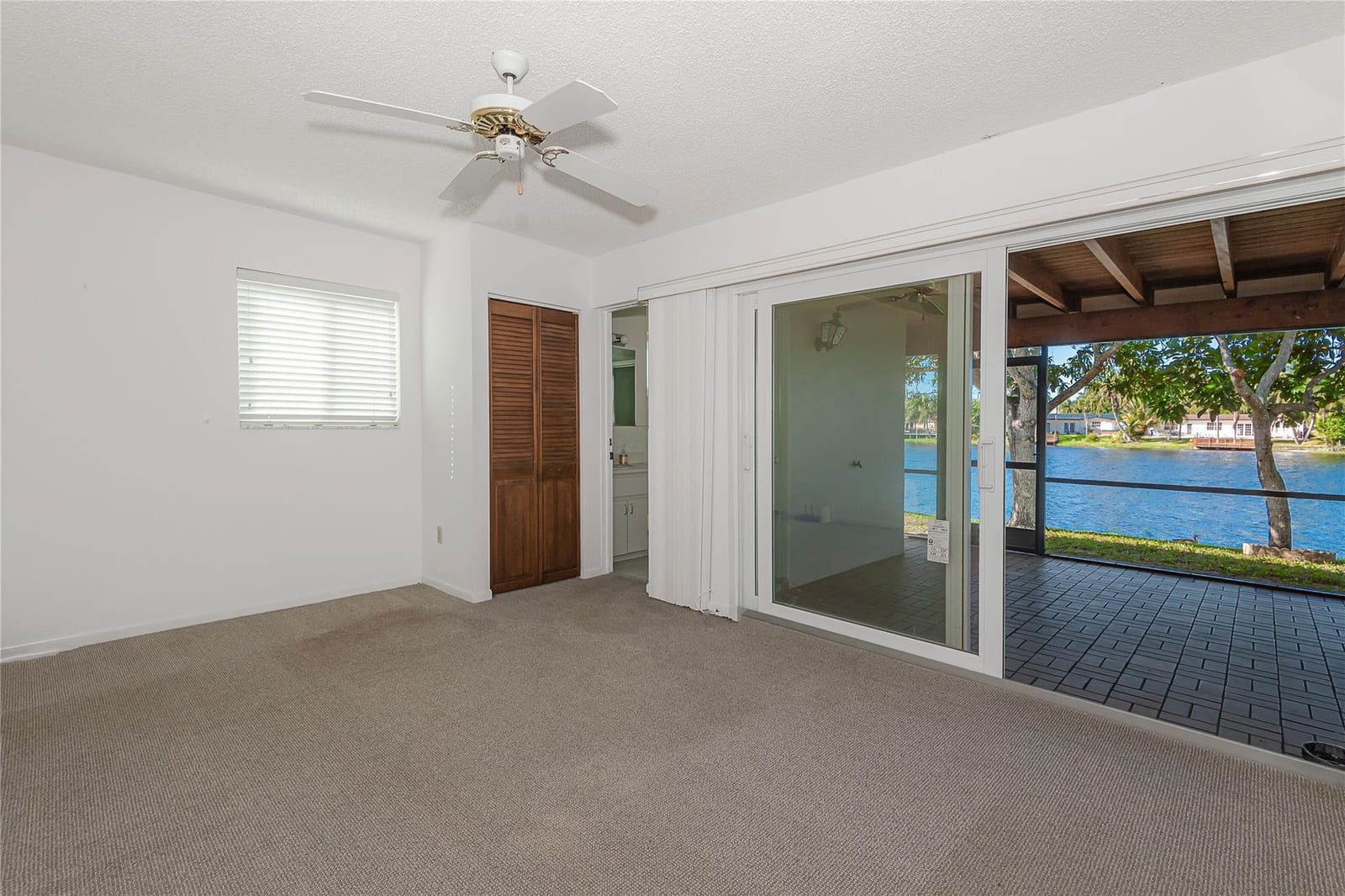 1940 NW 107 Avenue, Pembroke Pines, FL 33026 photo 16