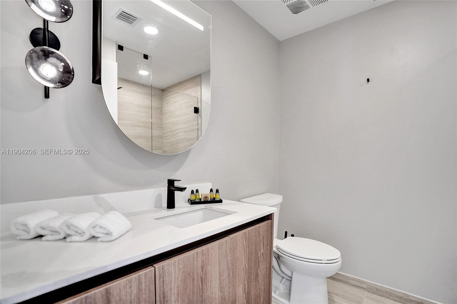 580 72nd Street 810, Miami Beach, FL 33141 photo 14