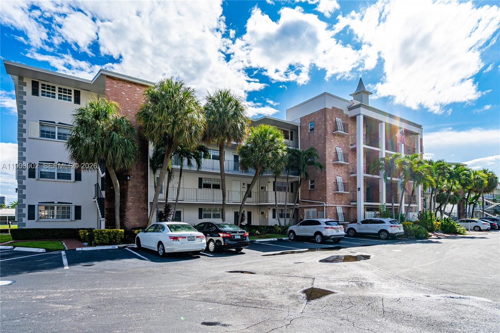 455 Paradise Isle Boulevard 106, Hallandale Beach, FL 33009 photo 27