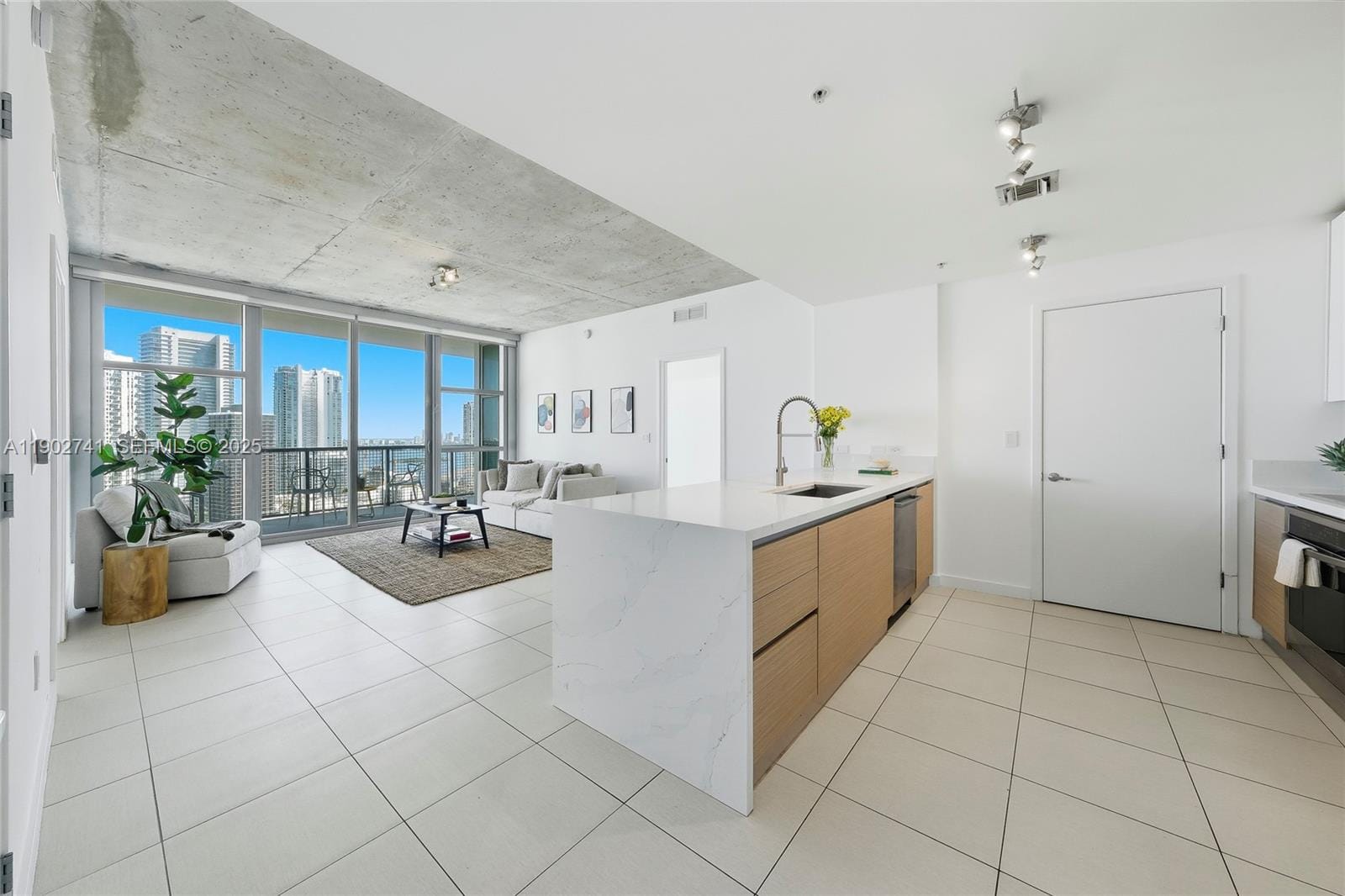 3301 NE 1st Avenue H2804, Miami, FL 33137 photo 5