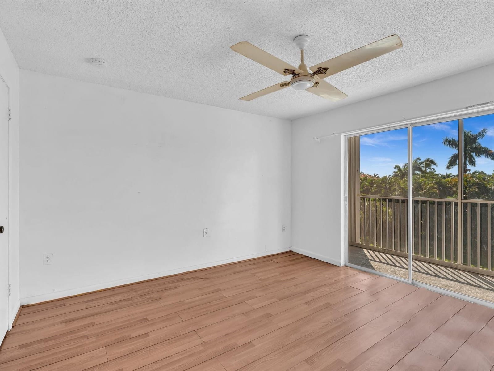 1516 S Lakeside Drive 317, Lake Worth Beach, FL 33460 photo 15