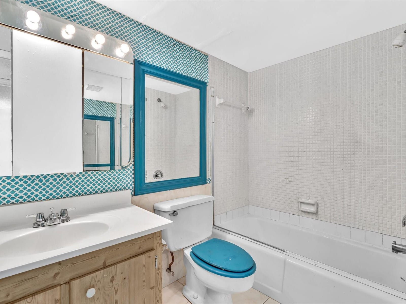 1516 S Lakeside Drive 317, Lake Worth Beach, FL 33460 photo 17