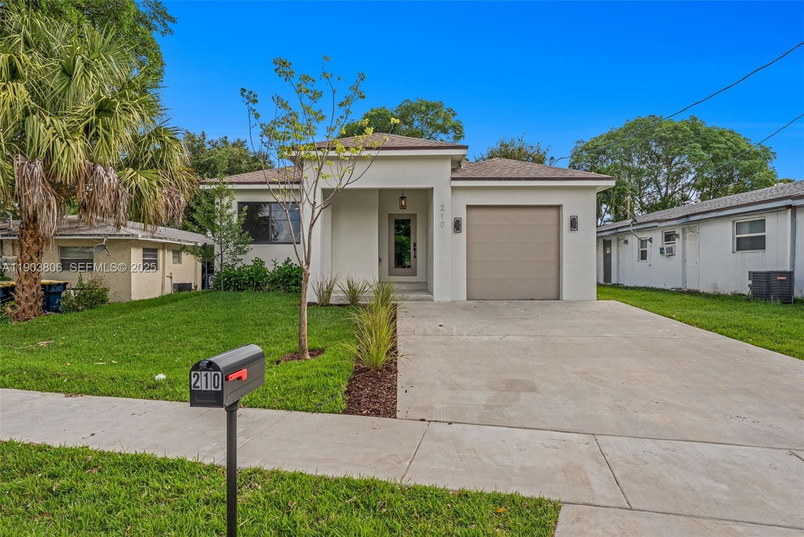 210 NW 8th Avenue, Dania Beach, FL 33004