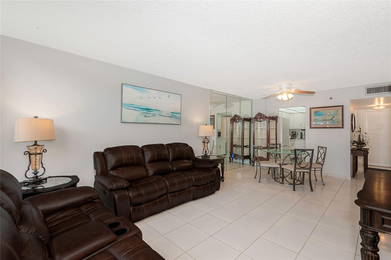 1300 Saint Charles Pl Pembroke Pines L20 — photo 2