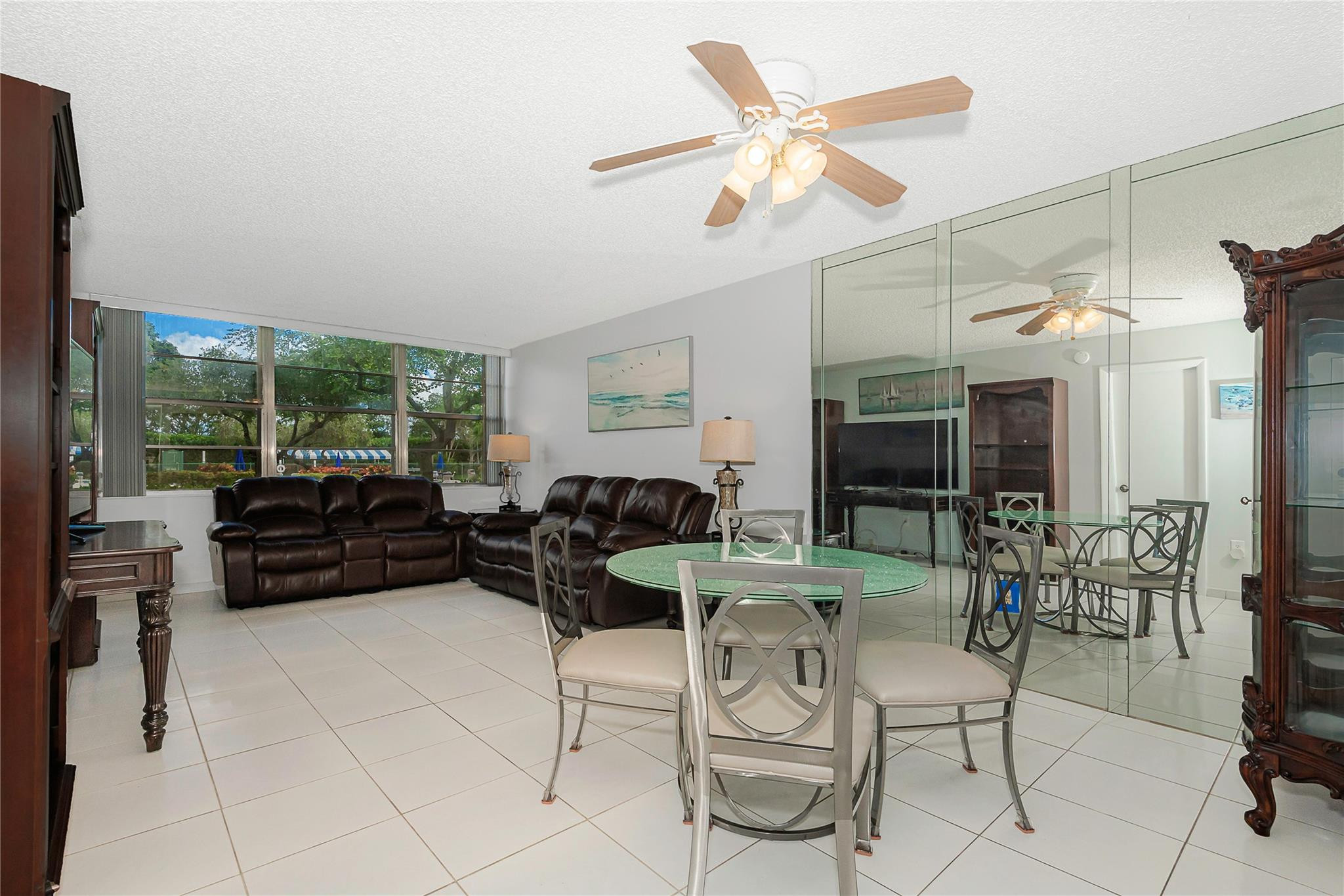1300 Saint Charles Pl Pembroke Pines L20, Pembroke Pines, FL 33026, Pembroke Pines