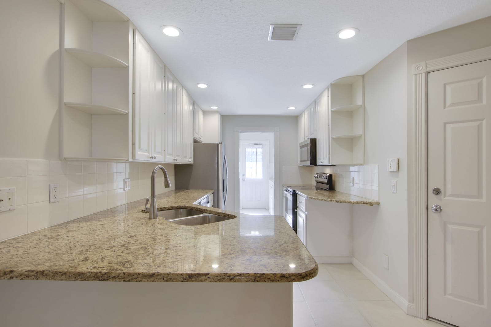 3057 E Community Drive, Jupiter, FL 33458 photo 10