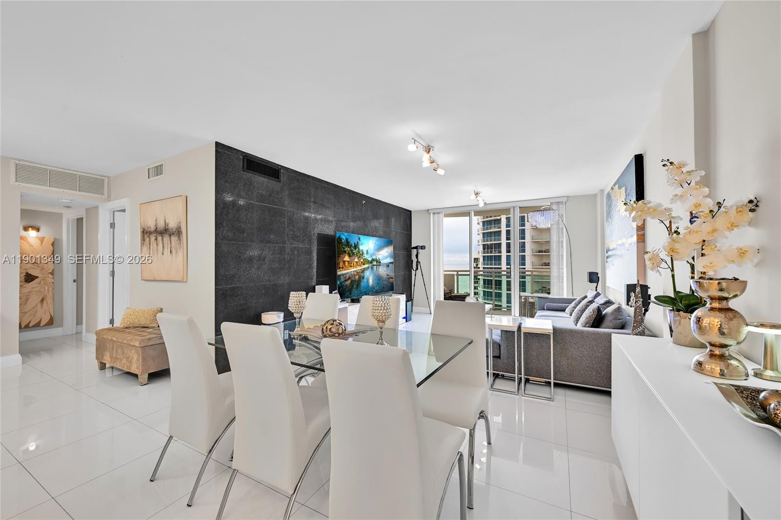 3001 S Ocean Drive 1513 — photo 5