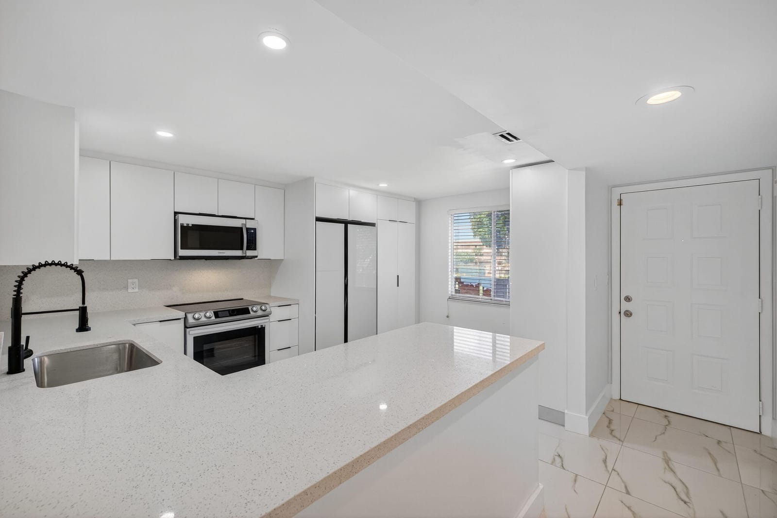 14375 Strathmore Lane 303, Delray Beach, FL 33446 photo 2