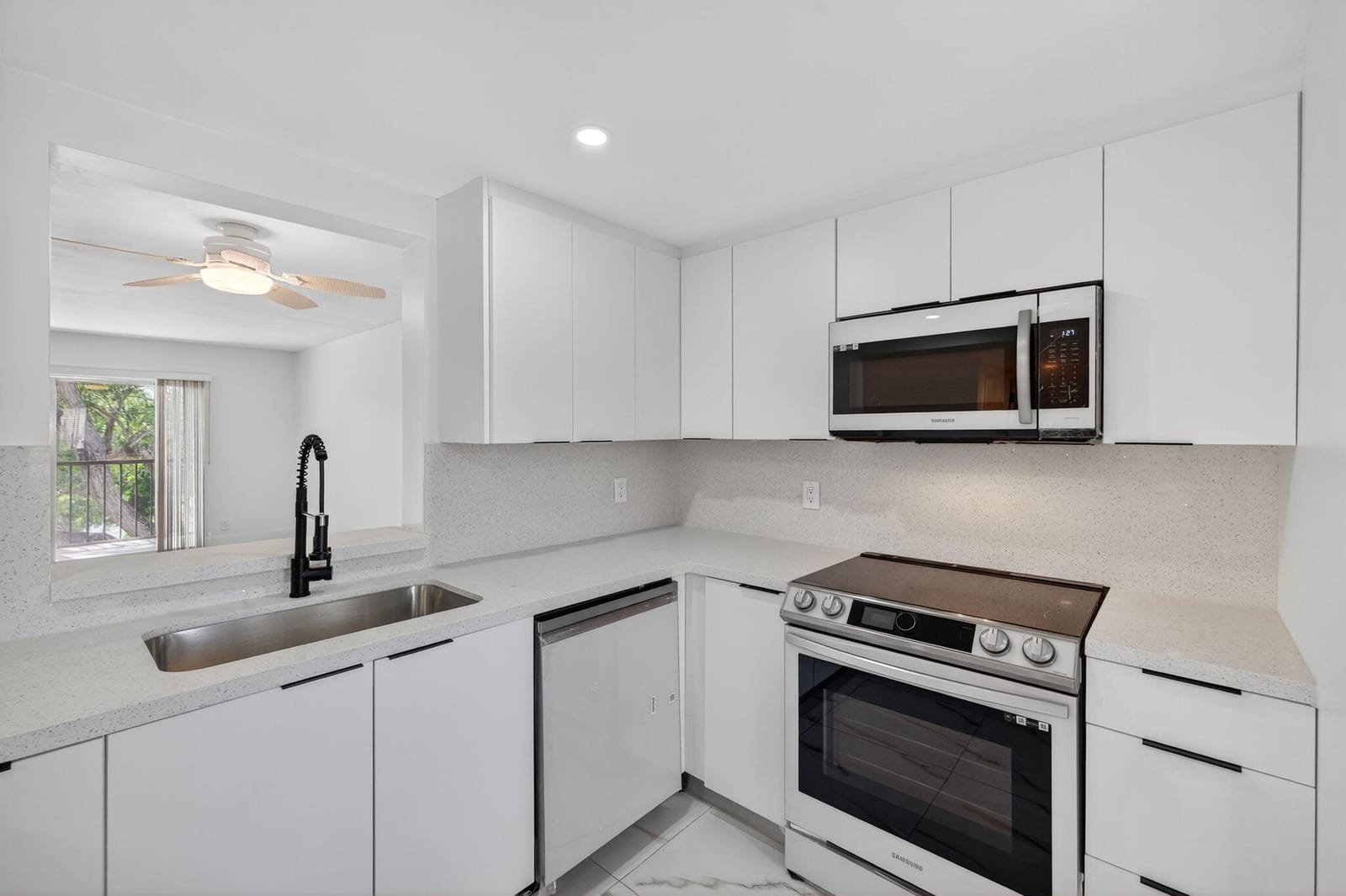 14375 Strathmore Lane 303, Delray Beach, FL 33446 photo 4