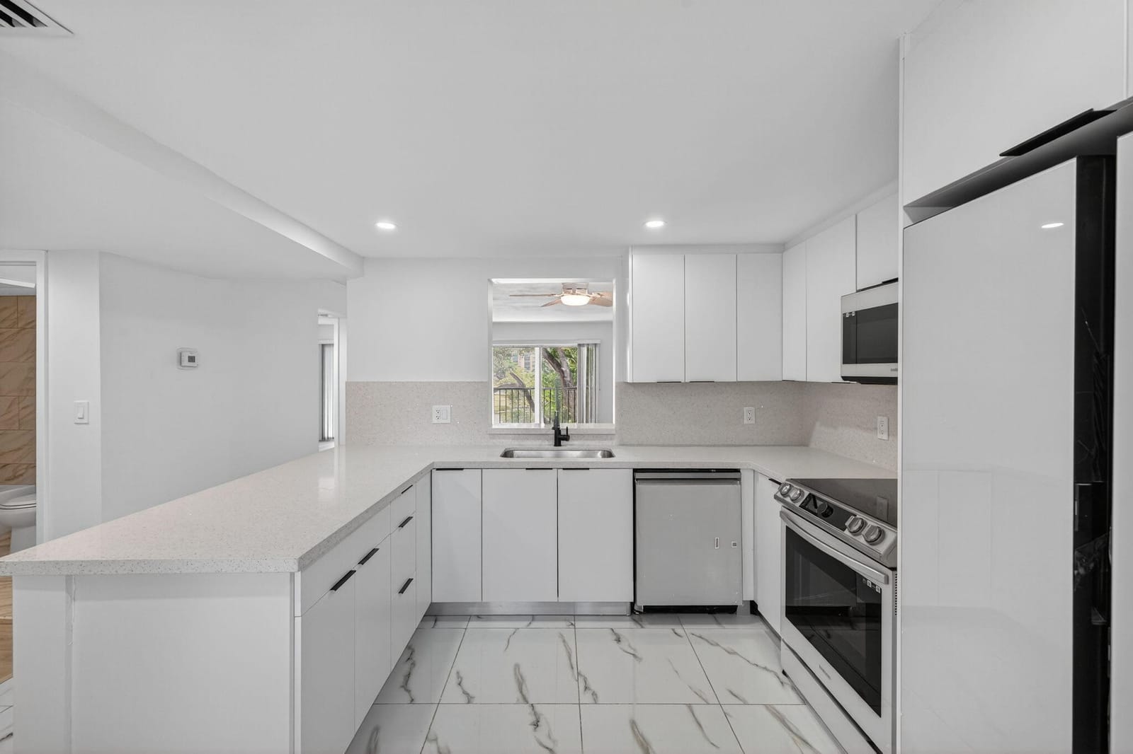 14375 Strathmore Lane 303, Delray Beach, FL 33446 photo 6