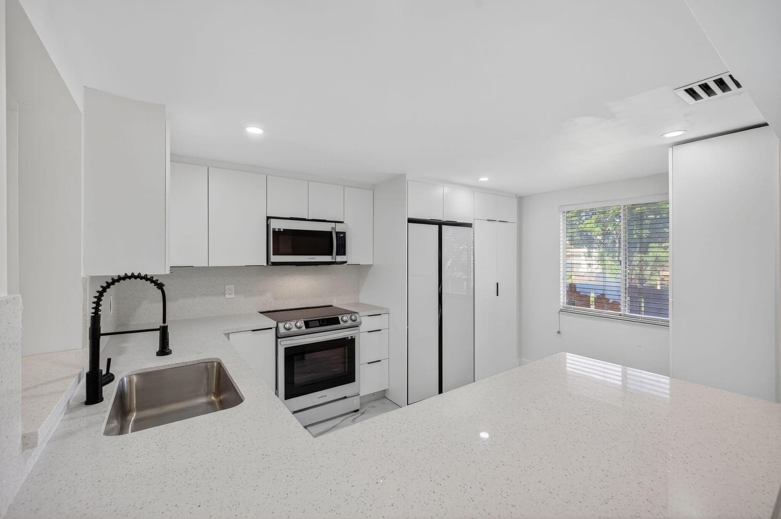 14375 Strathmore Lane 303, Delray Beach, FL 33446 photo 8