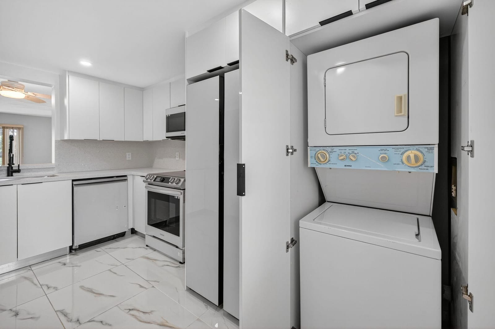 14375 Strathmore Lane 303, Delray Beach, FL 33446 photo 9