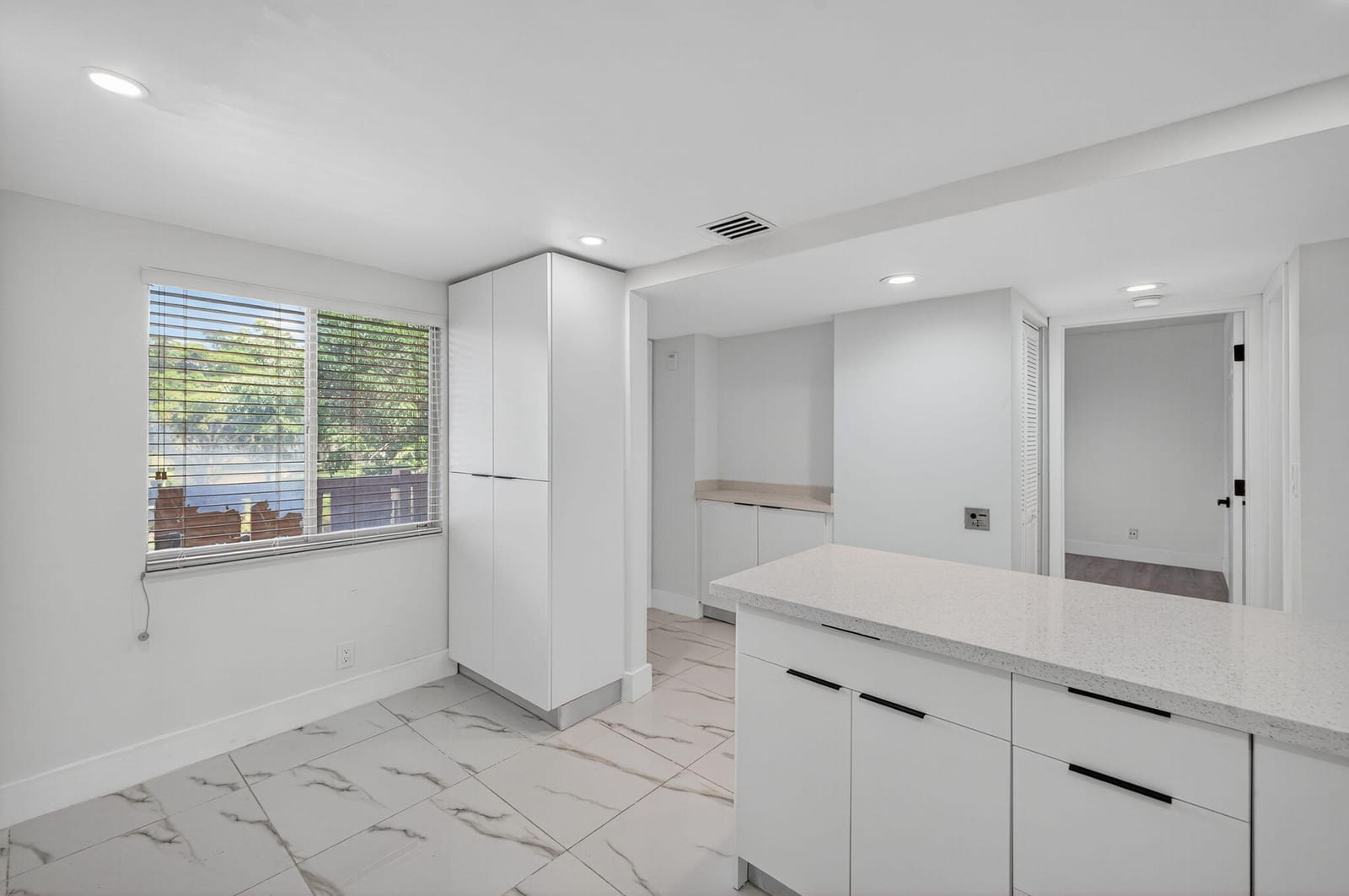 14375 Strathmore Lane 303, Delray Beach, FL 33446 photo 10
