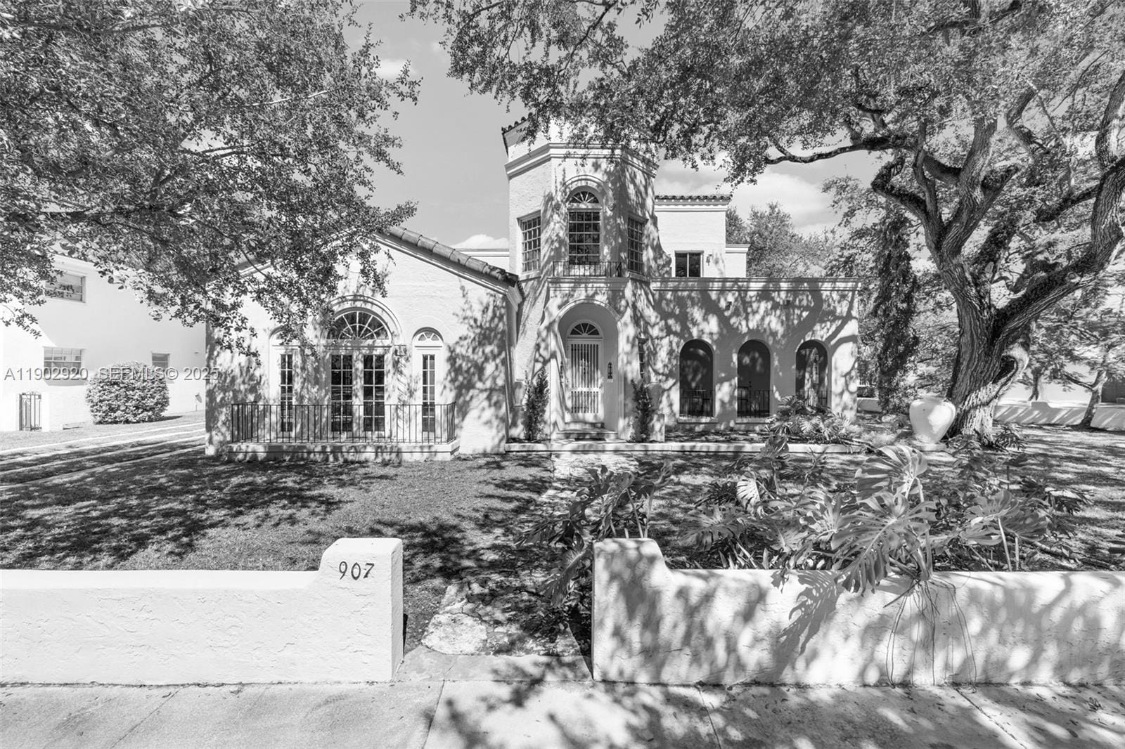 907 Alhambra Circle, Coral Gables, FL 33134