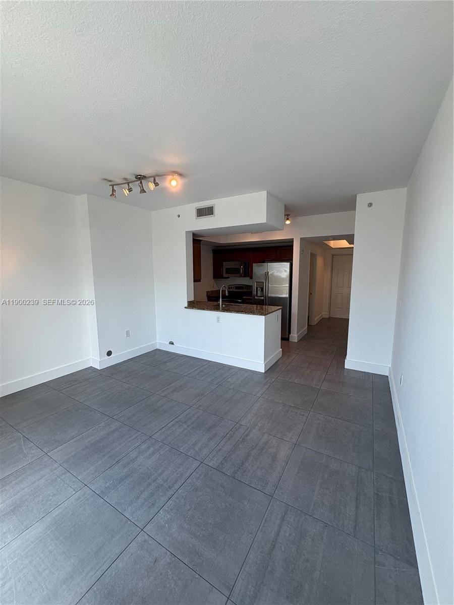 7275 SW 90th Way 205 — photo 8