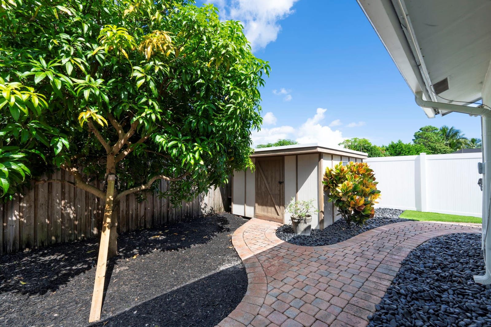 640 SW 74th Terrace, Plantation, FL 33317 photo 22