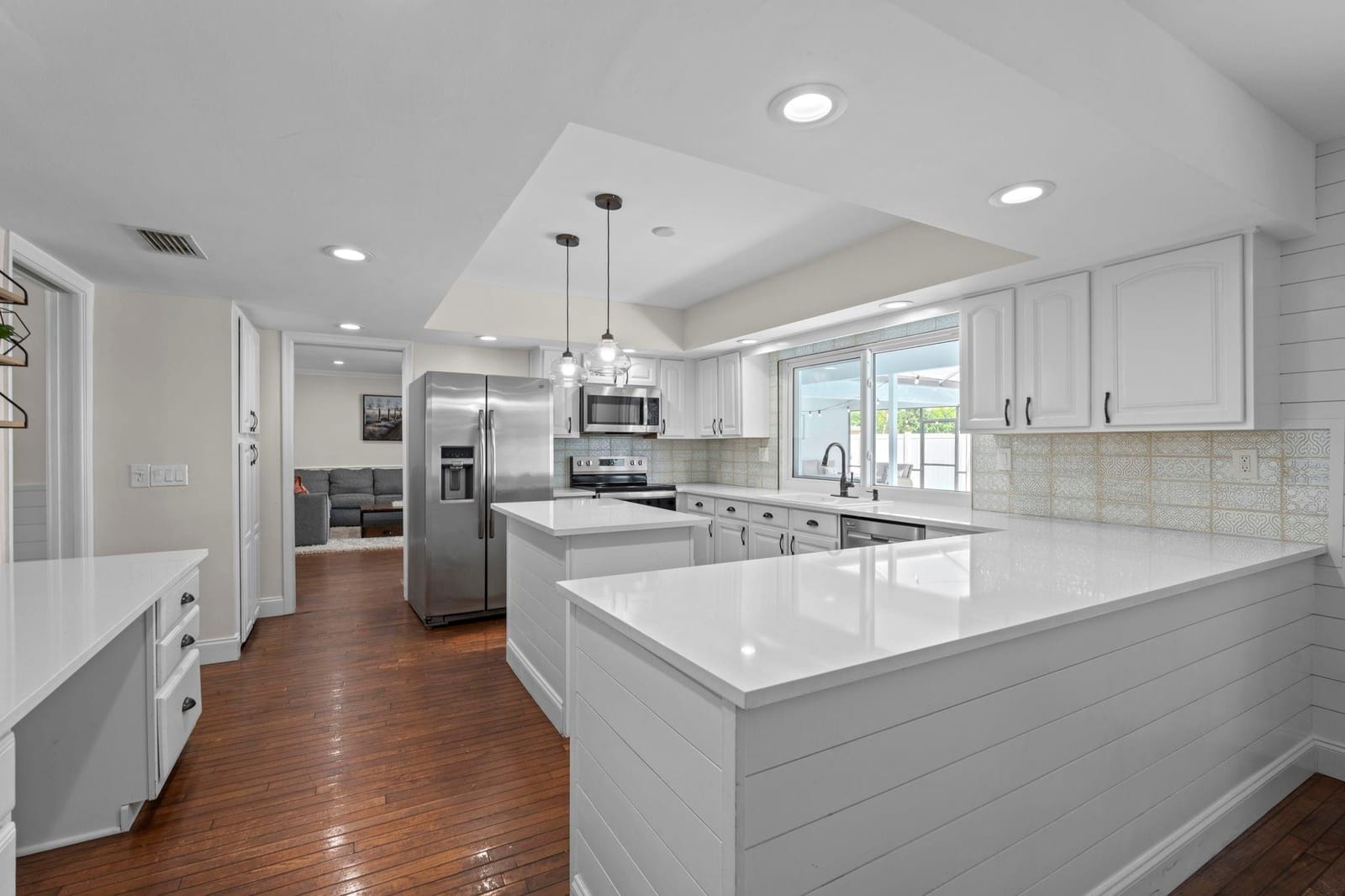 640 SW 74th Terrace — photo 6