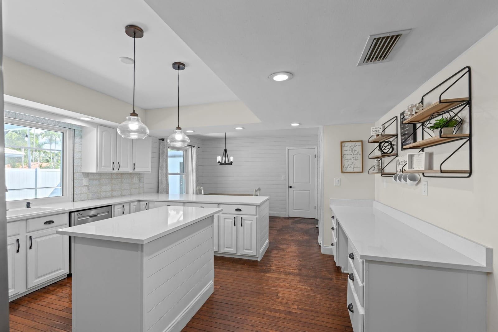 640 SW 74th Terrace — photo 7