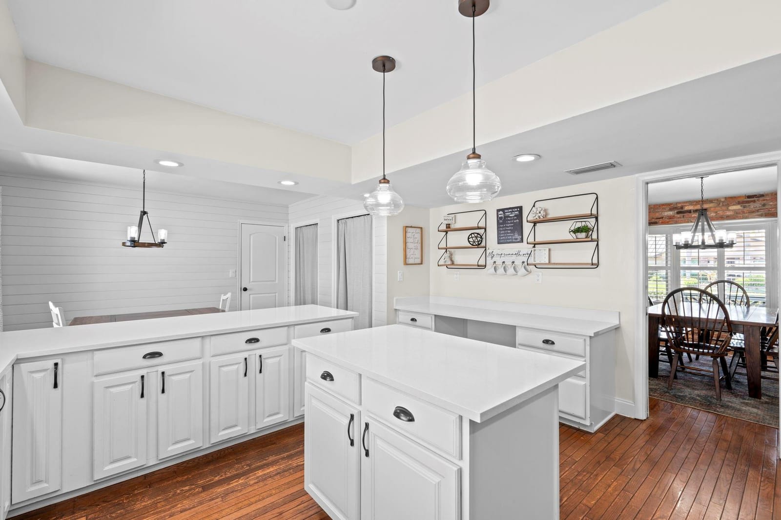 640 SW 74th Terrace — photo 8