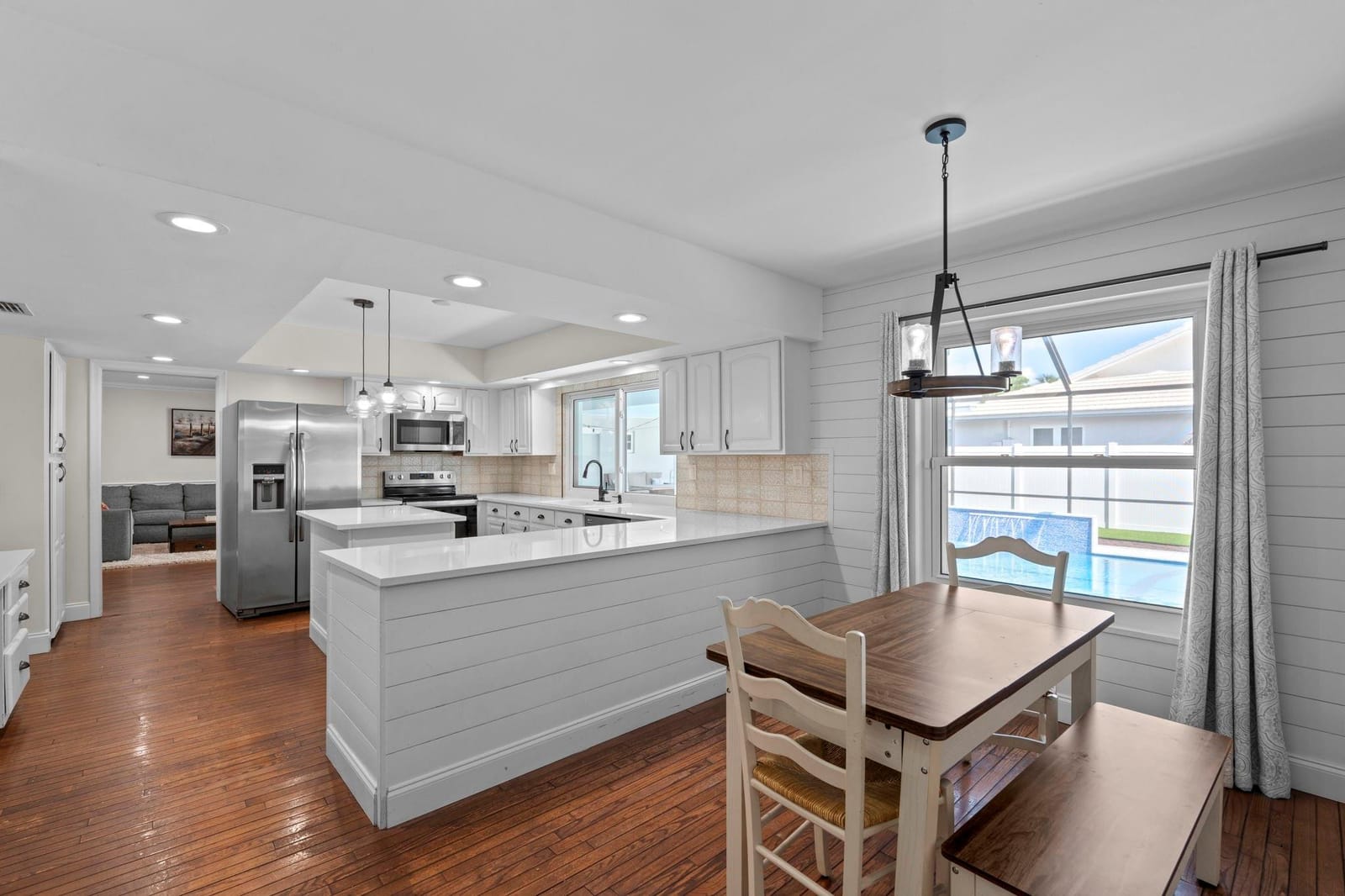 640 SW 74th Terrace — photo 9
