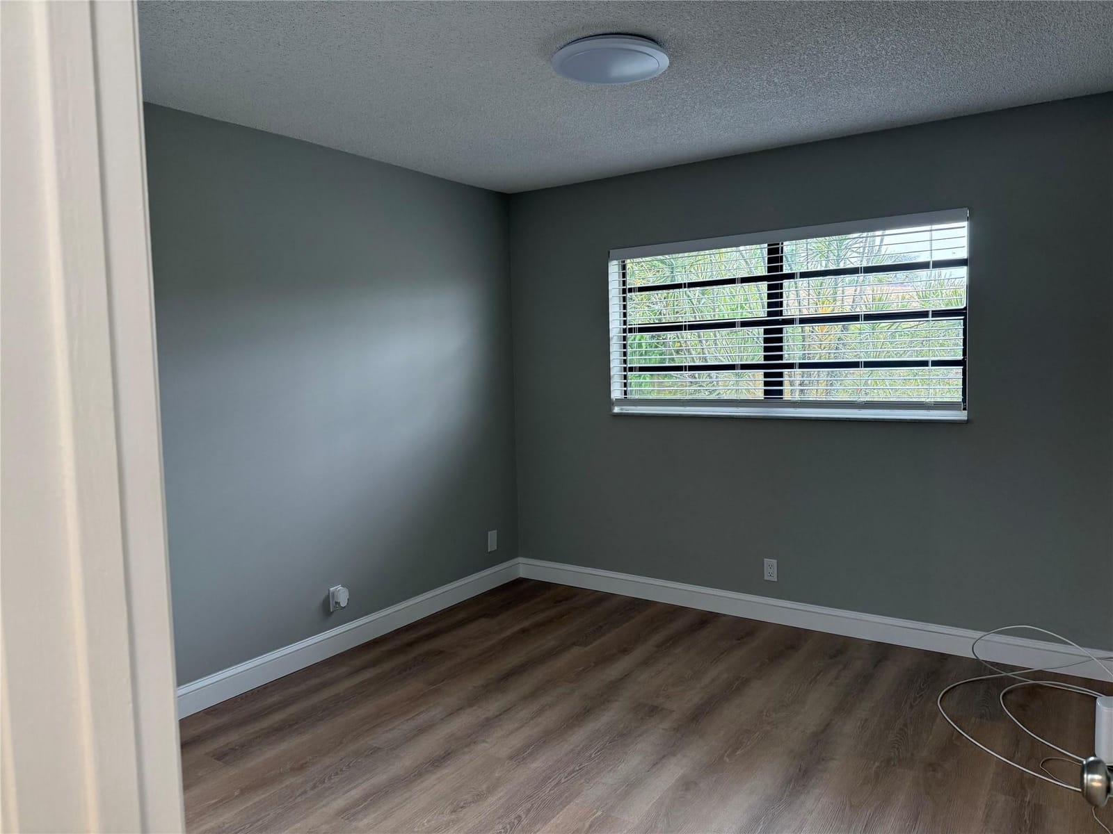 6111 Rainbow Circle — photo 12