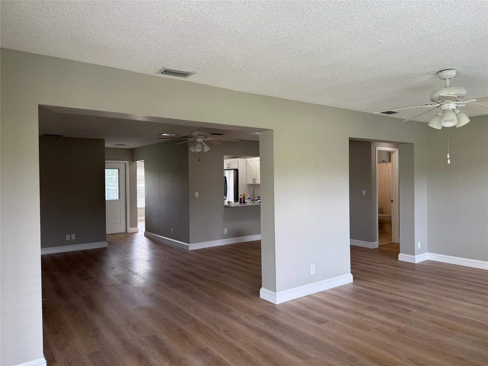 6111 Rainbow Circle — photo 8