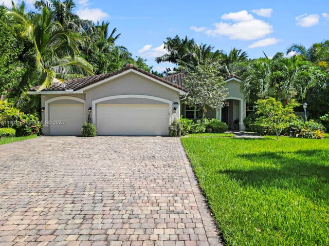 2101 NW 15th Terrace, sold in Redland Reef, Homestead, FL