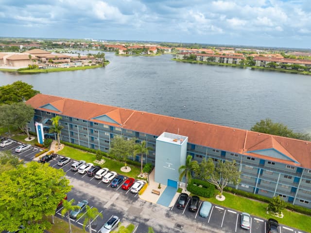 1501 SW 134th Way 105d, Pembroke Pines, FL 33027