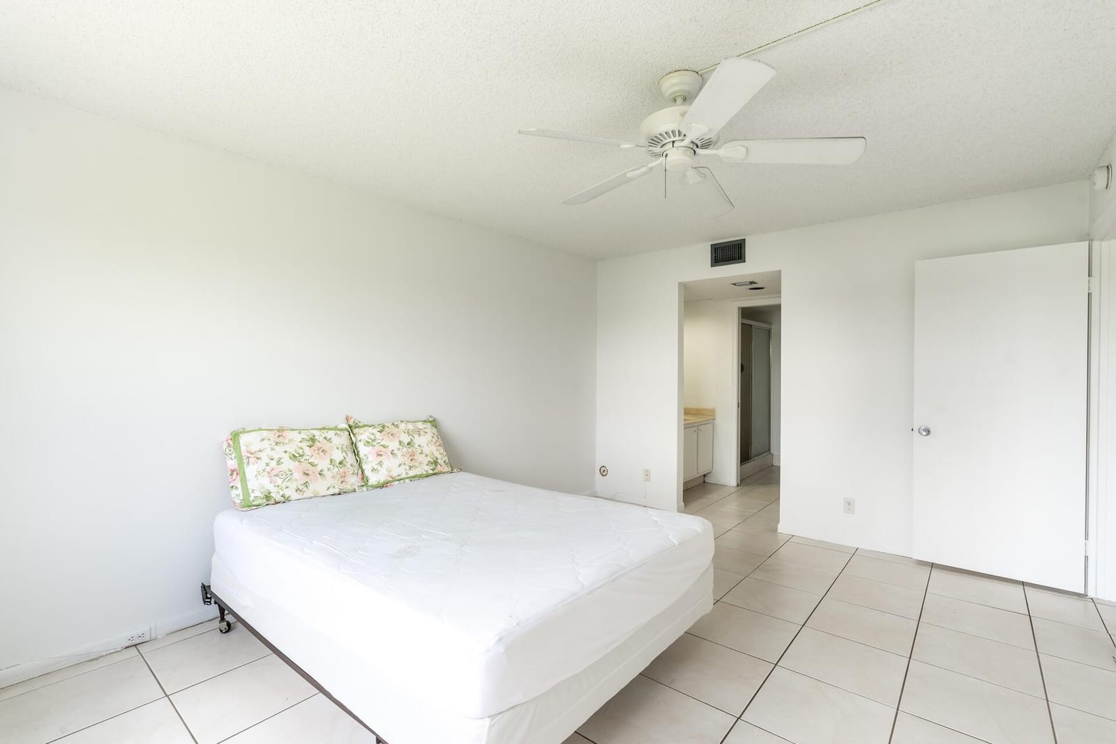 1501 SW 134th Way 105d, Pembroke Pines, FL 33027 photo 20