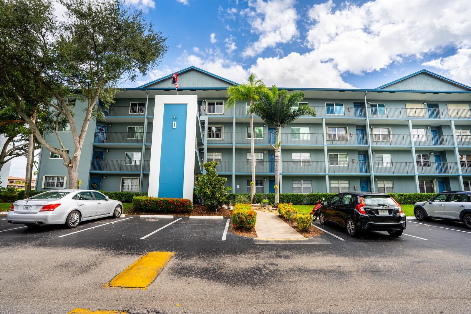 1501 SW 134th Way 105d — photo 6