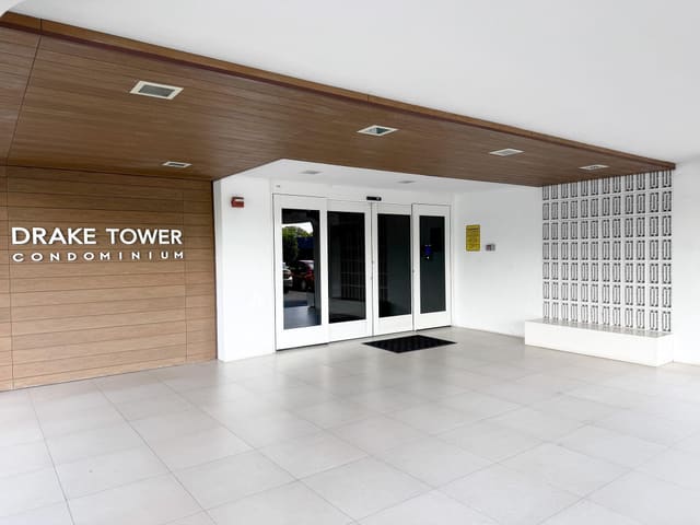 1800 N Andrews Avenue 1G, sold in Drake Tower Condo, Fort Lauderdale, FL