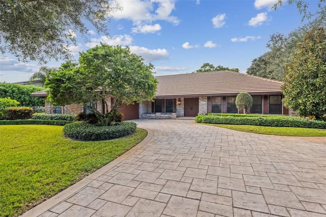 10388 NW 5th Court, Coral Springs, FL 33071