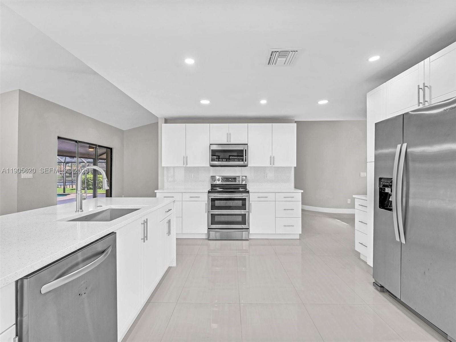 7431 NW 39th Street, Lauderhill, FL 33319 photo 11