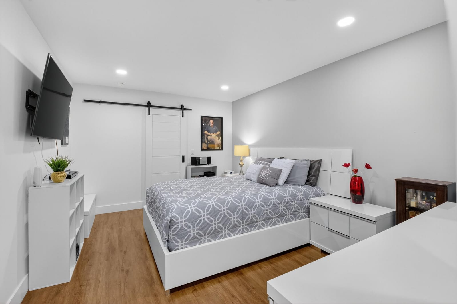 3005 Guildford A — photo 8